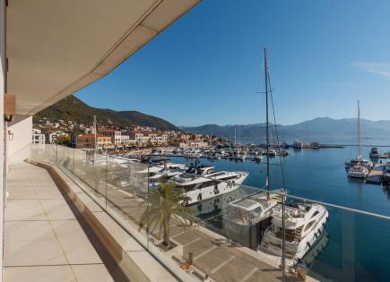 Apartment for 1 990 000 euro in Herceg-Novi, Montenegro