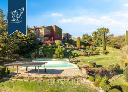 Farm für 2 700 000 euro in Siena, Italien