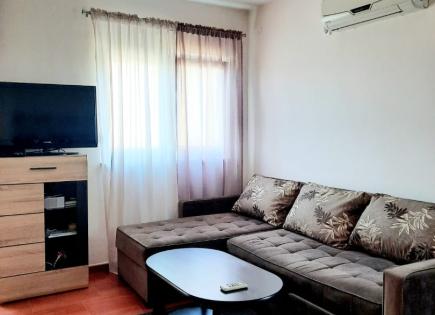 Piso para 95 000 euro en Tivat, Montenegro