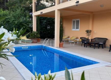 Hotel para 670 000 euro en Luštica, Montenegro