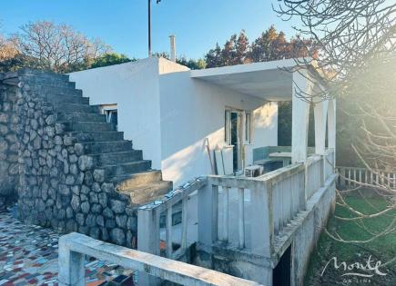 Villa für 115 000 euro in Utjeha, Montenegro