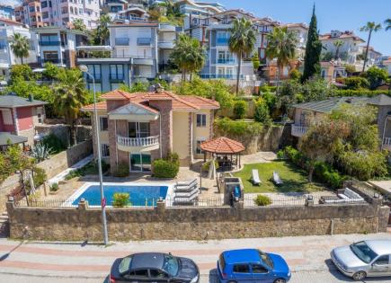 Villa for 385 000 euro in Alanya, Turkey