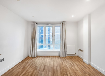 Piso para 402 500 euro en Londres, Reino Unido