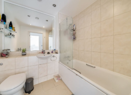 Flat for 402 500 euro in London, United Kingdom