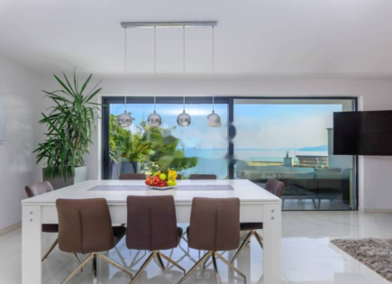 Haus für 1 200 000 euro in Opatija, Kroatien