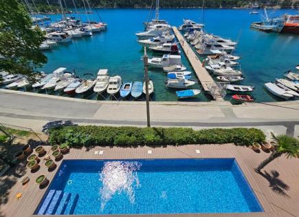 Hotel, albergo per 5 190 000 euro a Krk, Croazia