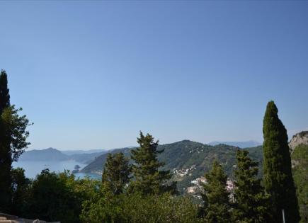 Terreno per 540 000 euro a Corfù, Grecia
