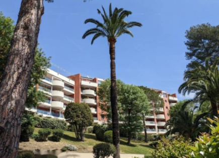 Appartamento per 736 900 euro a Cannes, Francia