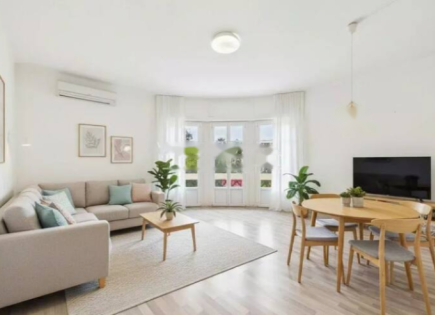 Appartamento per 560 000 euro a Cannes, Francia