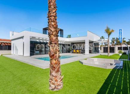 Villa for 670 000 euro in Algorfa, Spain