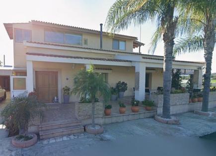 Villa für 409 000 euro in Larnaka, Zypern