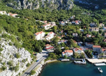 Appartamento per 232 000 euro a Kotor, Montenegro