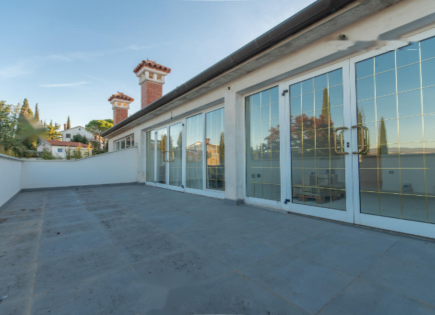 House for 1 600 000 euro in Koper, Slovenia