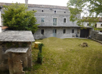 House for 600 000 euro in Komen, Slovenia