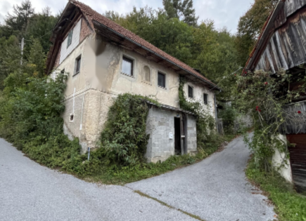 Haus für 99 900 euro in Jesenice, Slowenien