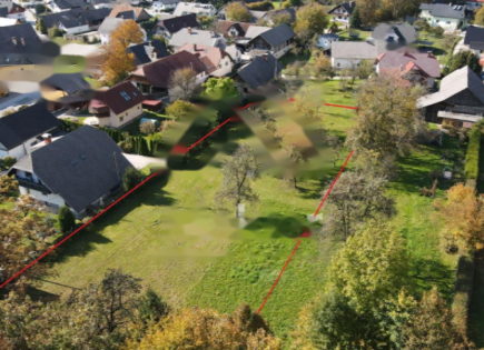 Terrain pour 390 000 Euro à Radovljica, Slovénie