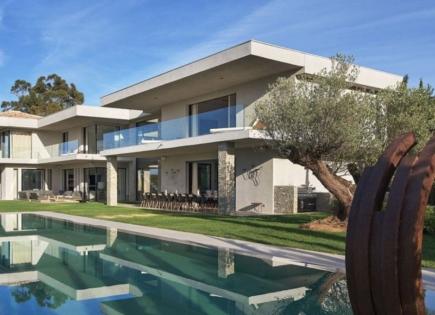 Investment project for 3 000 000 euro in Saint-Tropez, France