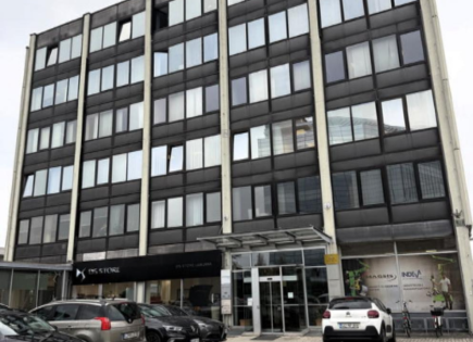 Oficina para 540 000 euro en Liubliana, Eslovenia