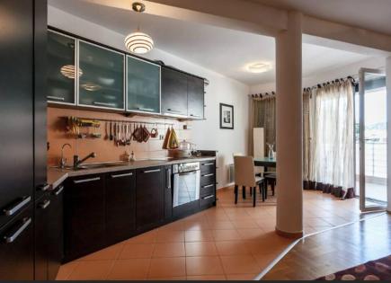 Piso para 220 000 euro en Petrovac, Montenegro