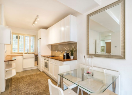 Appartamento per 799 250 euro a Londra, Regno Unito