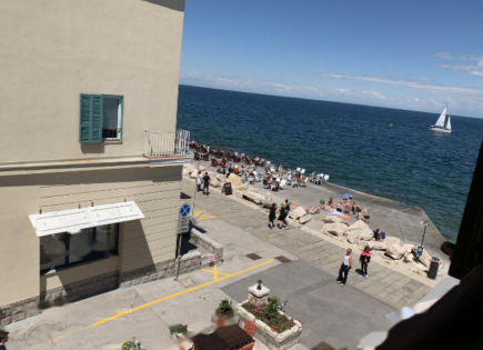 Appartamento per 270 000 euro a Pirano, Slovenia