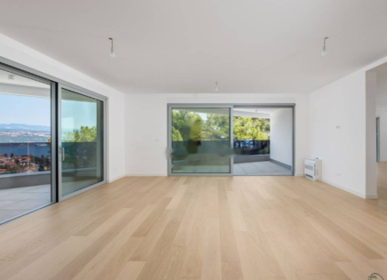 Appartamento per 872 300 euro a Opatija, Croazia