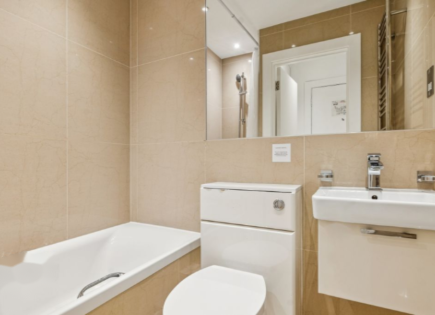 Appartamento per 649 750 euro a Londra, Regno Unito