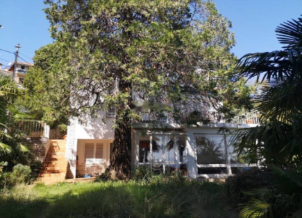 Haus für 1 050 000 euro in Opatija, Kroatien