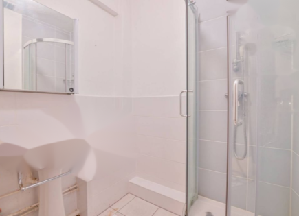 Flat for 287 500 euro in London, United Kingdom