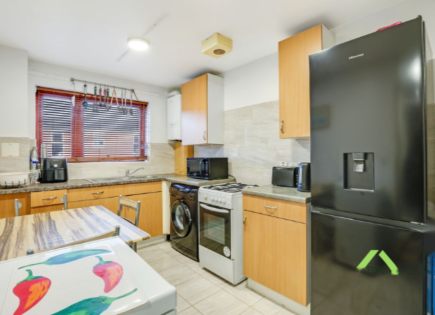 Flat for 316 250 euro in London, United Kingdom