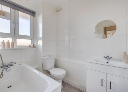 Flat for 345 000 euro in London, United Kingdom