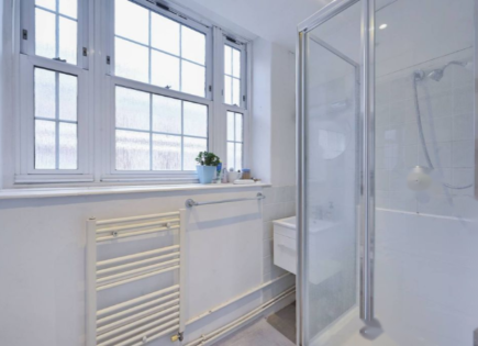 Flat for 431 250 euro in London, United Kingdom