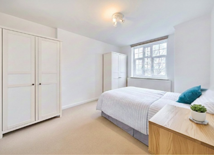 Flat for 345 000 euro in London, United Kingdom