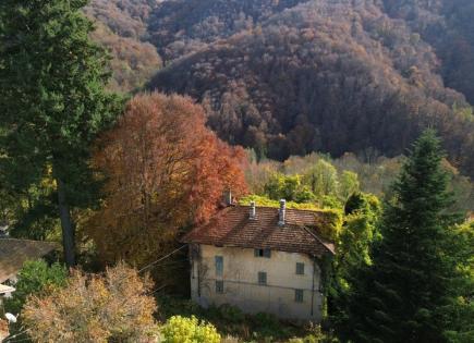 Villa pour 300 000 Euro à Vercelli, Italie