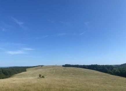 Terrain pour 430 000 Euro à Banska Bystrica, Slovaquie