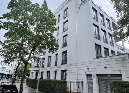 Appartamento per 710 000 euro a Berlino, Germania