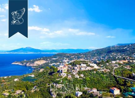 Villa in Naples, Italy (price on request)