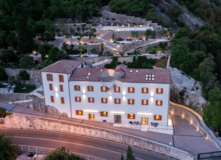 Wohnung für 1 075 000 euro in Opatija, Kroatien