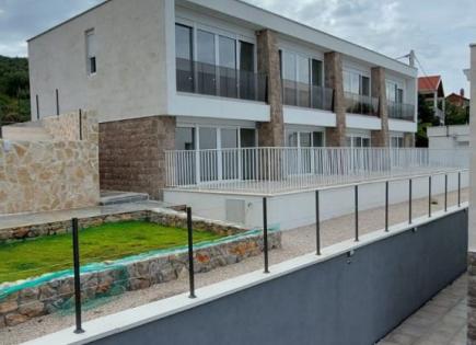 Piso para 250 000 euro en Luštica, Montenegro
