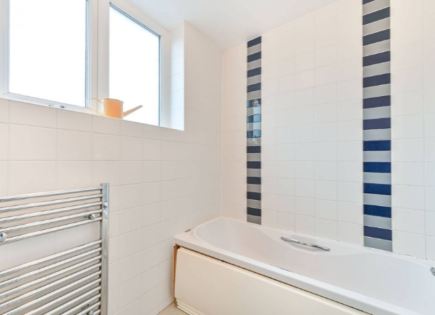 Appartamento per 373 750 euro a Londra, Regno Unito