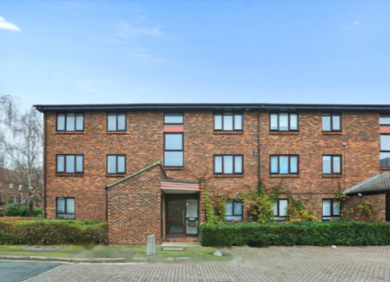 Flat for 385 250 euro in London, United Kingdom