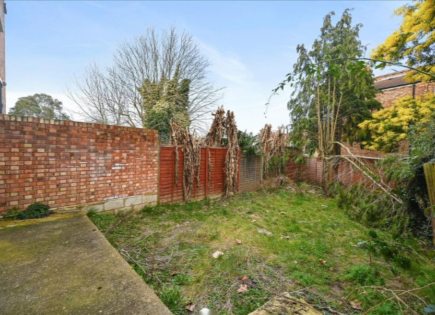 Appartamento per 419 750 euro a Londra, Regno Unito