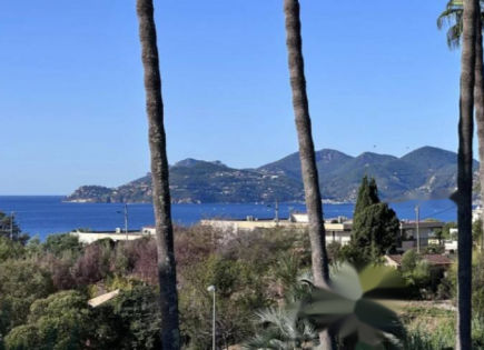 Appartamento per 895 000 euro a Cannes, Francia