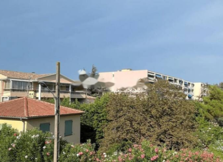 Flat for 195 000 euro in Cannes, France