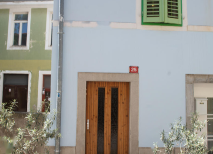 Flat for 166 000 euro in Izola, Slovenia