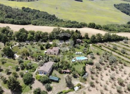 House for 1 200 000 euro in Italy