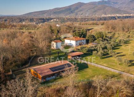 House for 1 750 000 euro in Terranuova Bracciolini, Italy