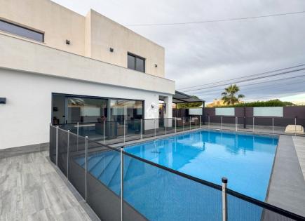 Villa pour 495 000 Euro à Torrevieja, Espagne