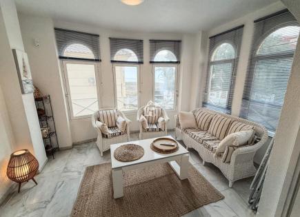 Apartment for 1 100 euro per month in Torrevieja, Spain