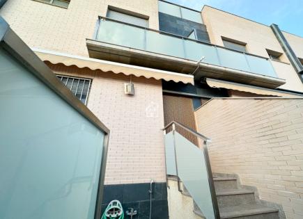House for 1 000 euro per month in Torre de la Horadada, Spain